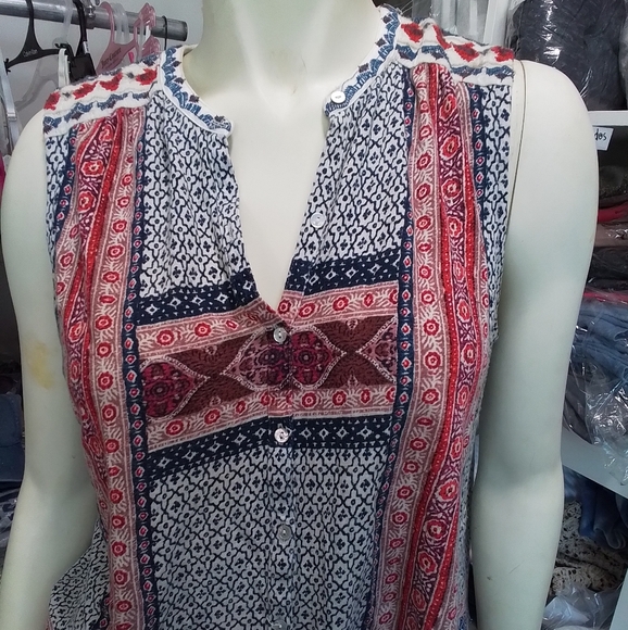 Lucky Brand Boho Embroidered Sleeveless Button Down Shirt Top Medium - Picture 13 of 15